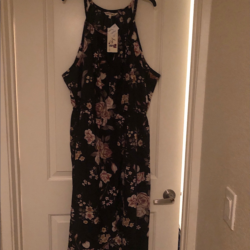 Hi Lo Maxi, Black w/ Cream & Berry Floral print